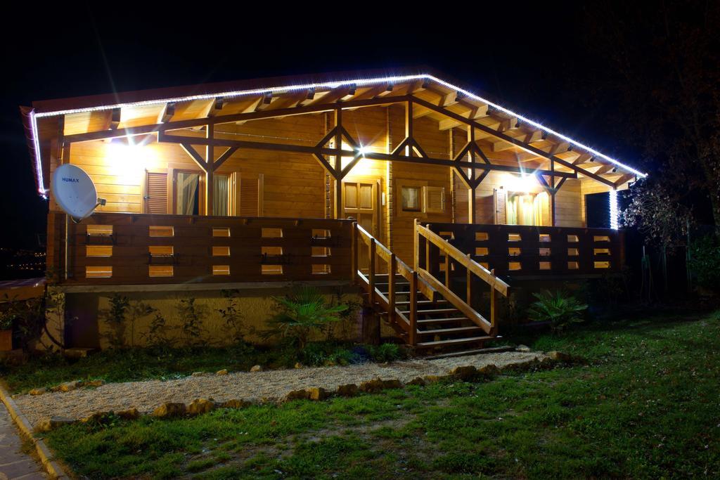 Bed and Breakfast Chalet Dei Parchi à Saracinesco Extérieur photo