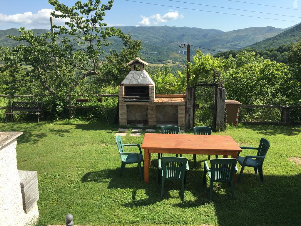 Bed and Breakfast Chalet Dei Parchi à Saracinesco Extérieur photo